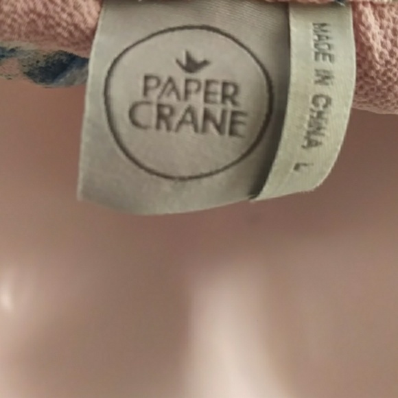 Paper crane cold shoulder flower top - Picture 7 of 7